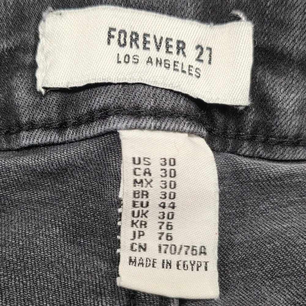 Forever 21 Womens Black Skinny Jeans‎ Distressed Knee High Rise Size 30